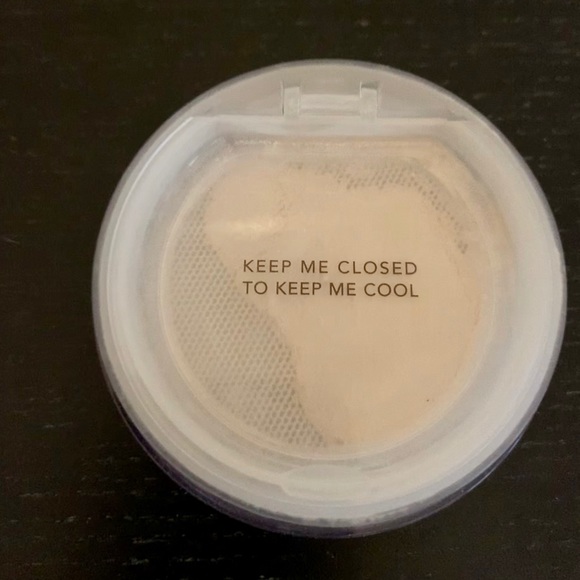 Becca Hydra-Mist Set Refresh Powder - Picture 4 of 4